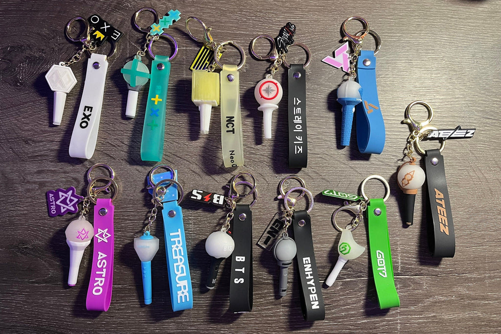 KPop Boy Groups Lightstick Keychain Strap Silicone EXO NCT Stray Kids Seventeen Astro Treasure Bangtan Enhypen GOT7 Ateez